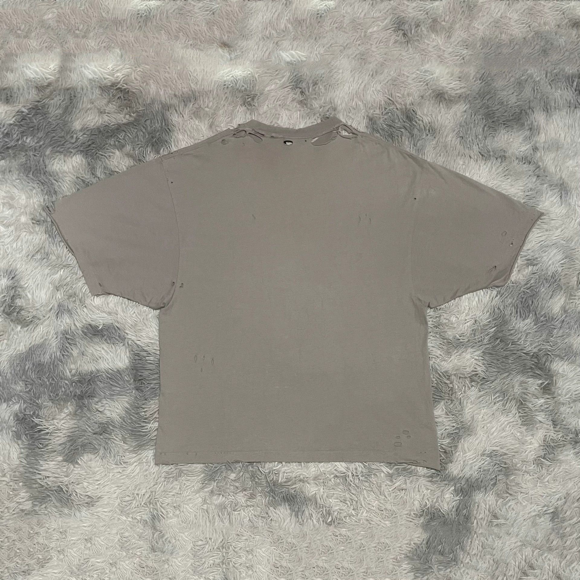 Balenciaga Balenciaga Blurred Letter Logo Damaged Short Sleeves Size US XS / EU 42 / 0 - 2 Thumbnail