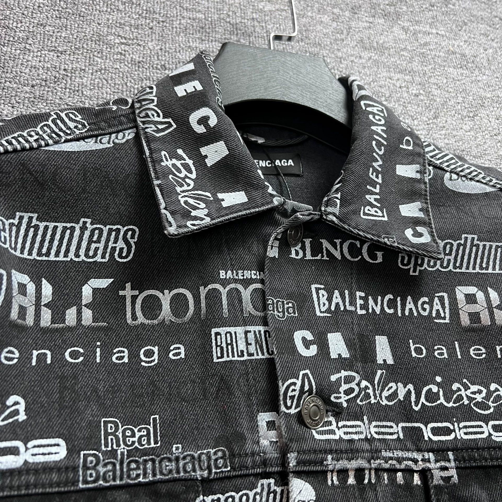 Balenciaga Balenciaga washed grey denim bullet screen jacket Size US M / EU 48-50 / 2 - 3 Thumbnail
