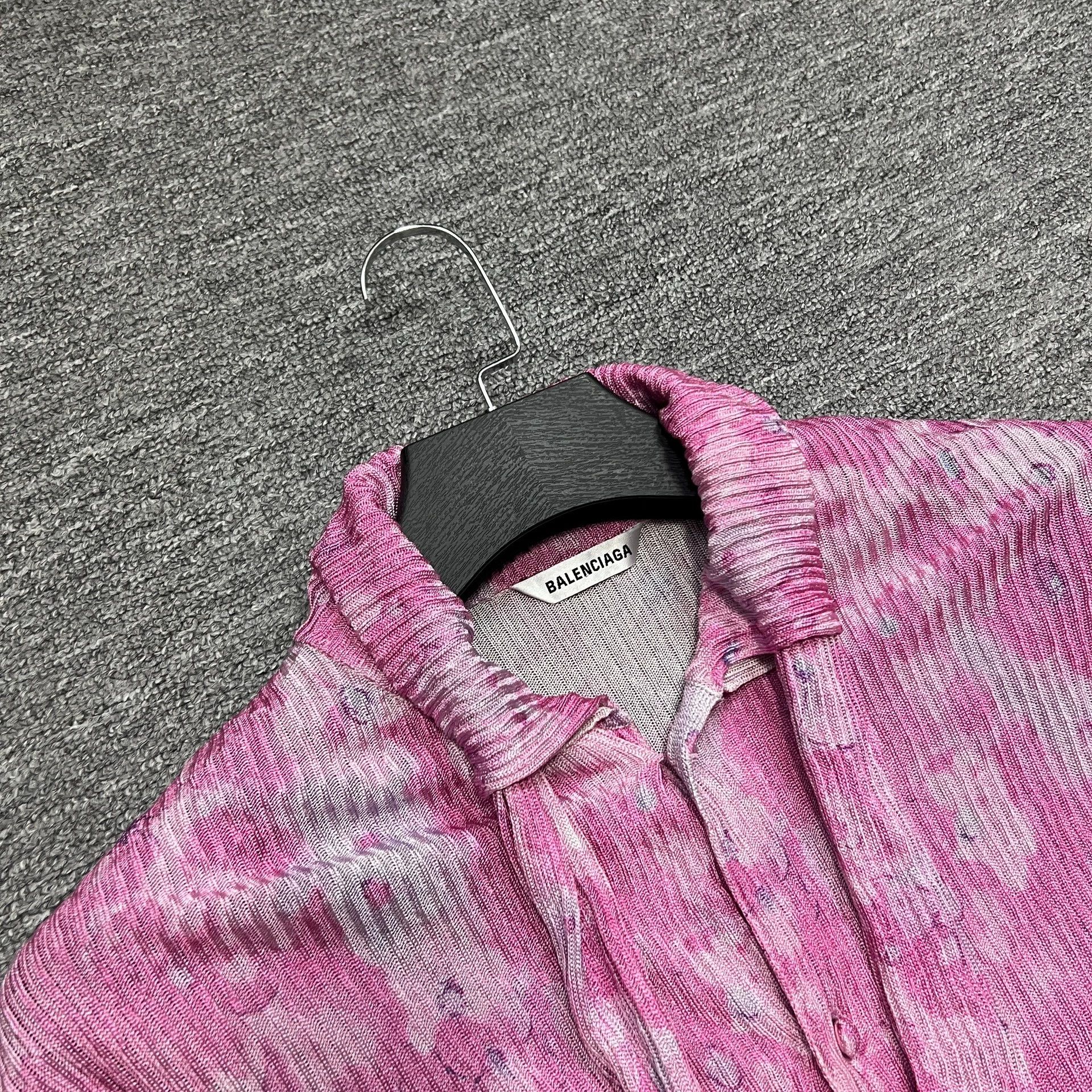Balenciaga Balenciaga tie dye floral tie cardigan jacket Size US M / EU 48-50 / 2 - 3 Thumbnail