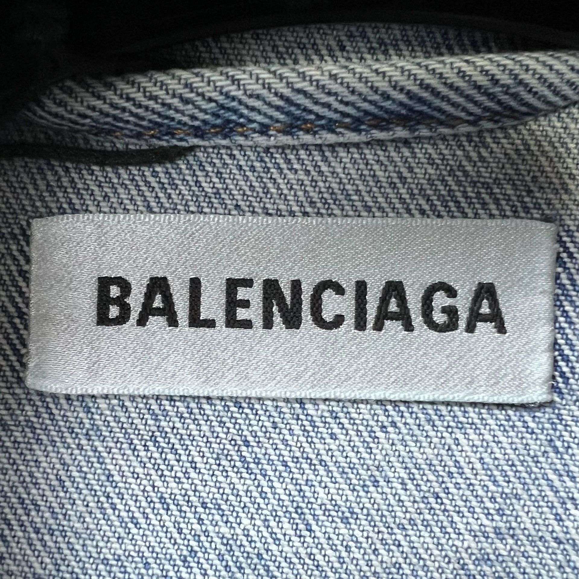 Balenciaga Balenciaga back rhinestone logo denim jacket Size US XS / EU 42 / 0 - 3 Thumbnail
