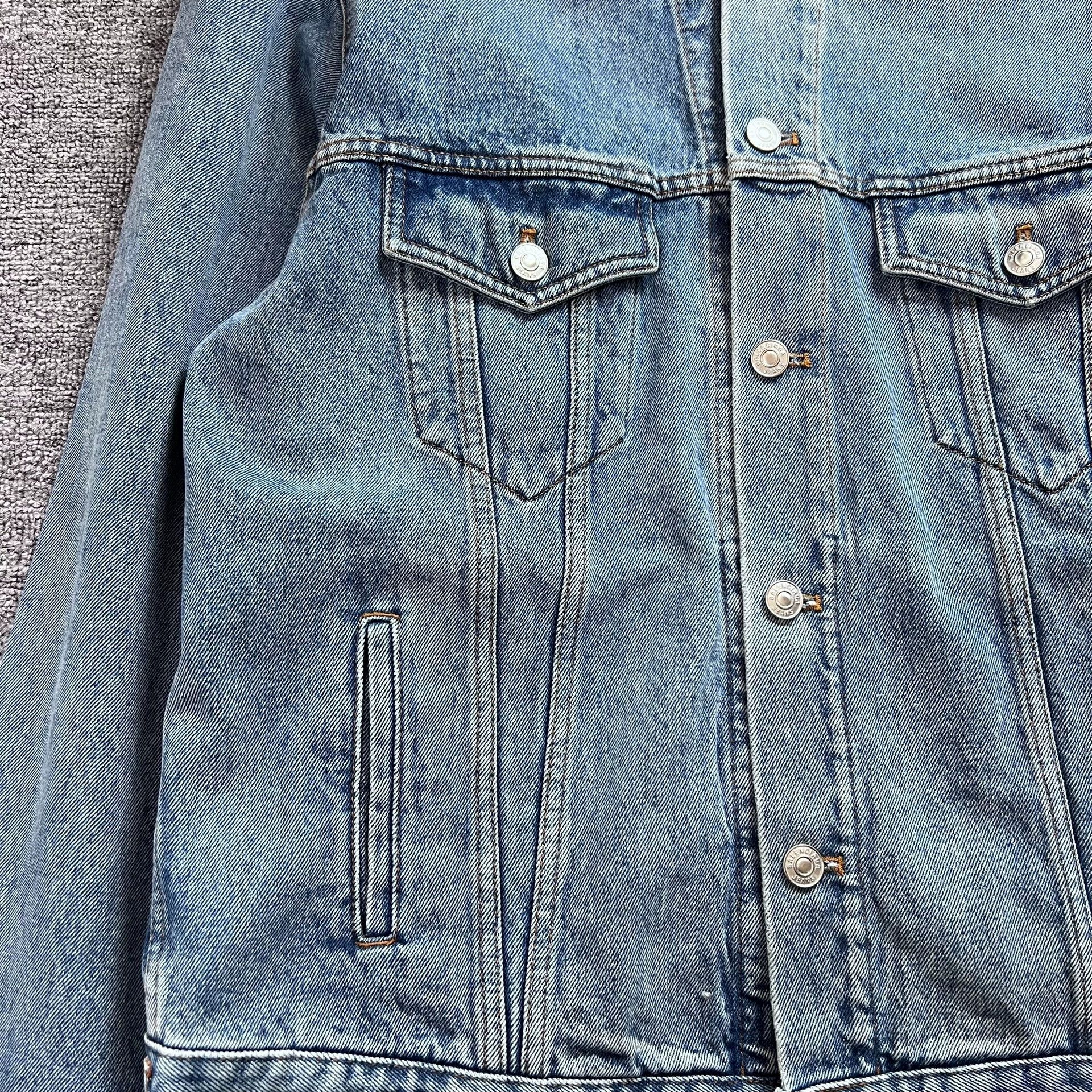 Balenciaga Balenciaga's Sanskrit denim jacket Size US XXS / EU 40 - 3 Thumbnail