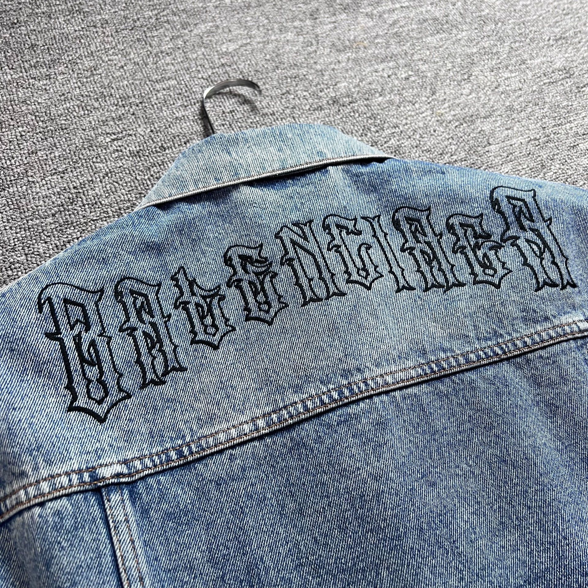 Balenciaga Balenciaga's Sanskrit denim jacket Size US XXS / EU 40 - 4 Thumbnail
