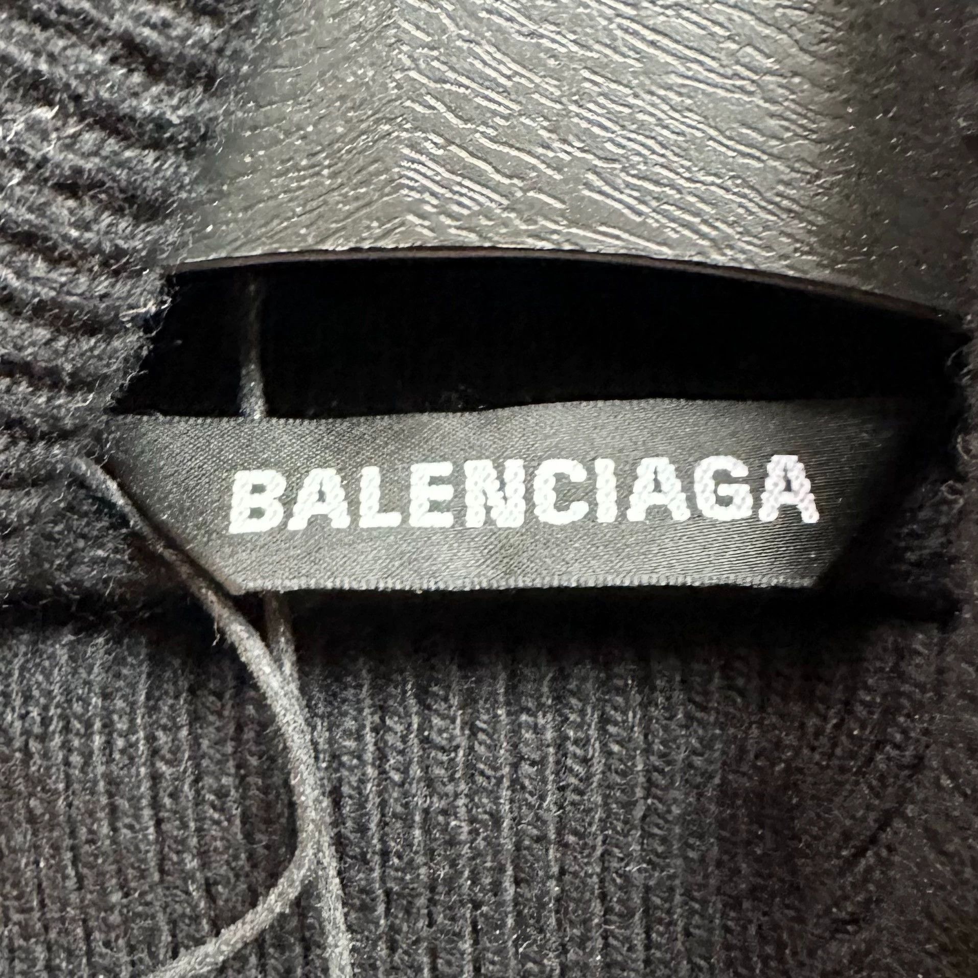 Balenciaga Balenciaga High Collar Logo Sweater Size US M / EU 48-50 / 2 - 3 Thumbnail