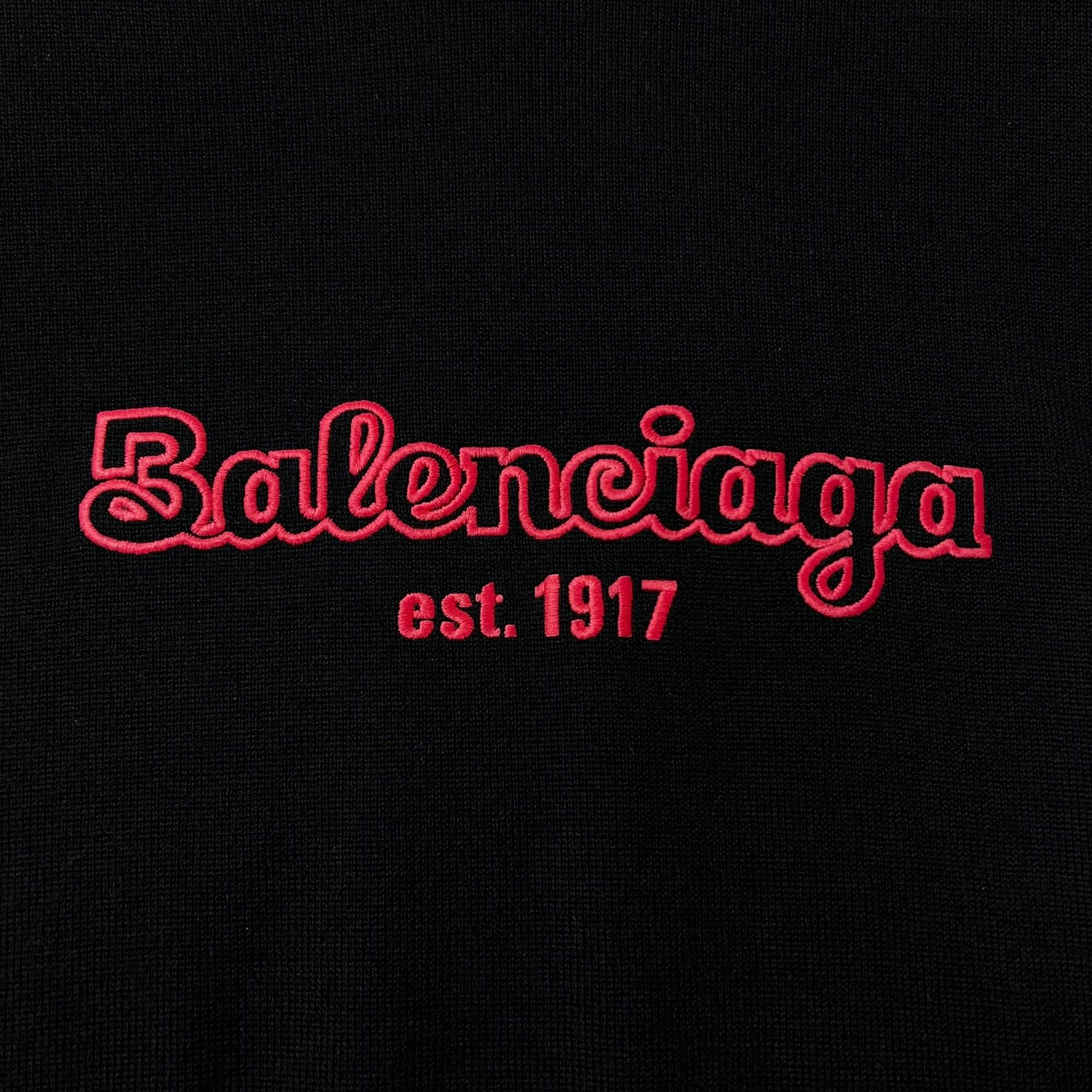 Balenciaga Balenciaga red signature cursive sweater Size US M / EU 48-50 / 2 - 4 Thumbnail