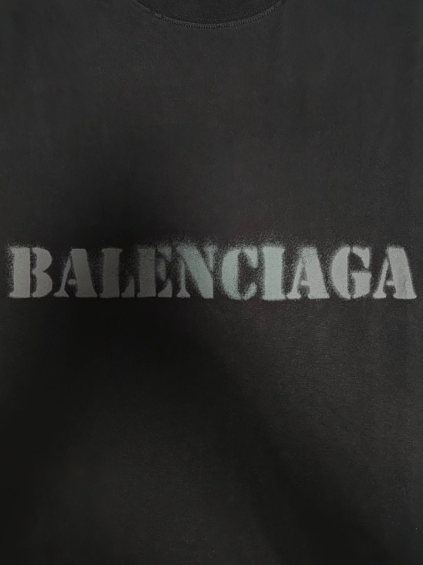 Balenciaga Balenciaga 24ss inkjet logo font blurred distressed long sleeved sweatshirt Size US XS / EU 42 / 0 - 3 Thumbnail