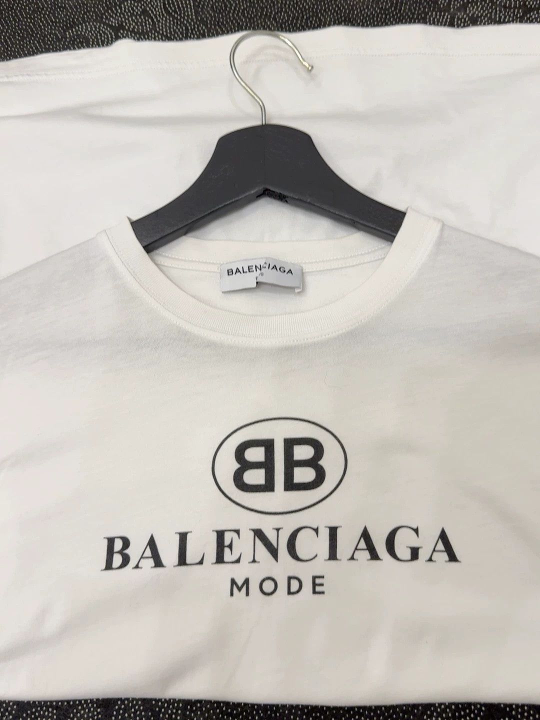 Balenciaga Balenciaga White Double B Short Sleeve Size US S / EU 44-46 / 1 - 4 Thumbnail