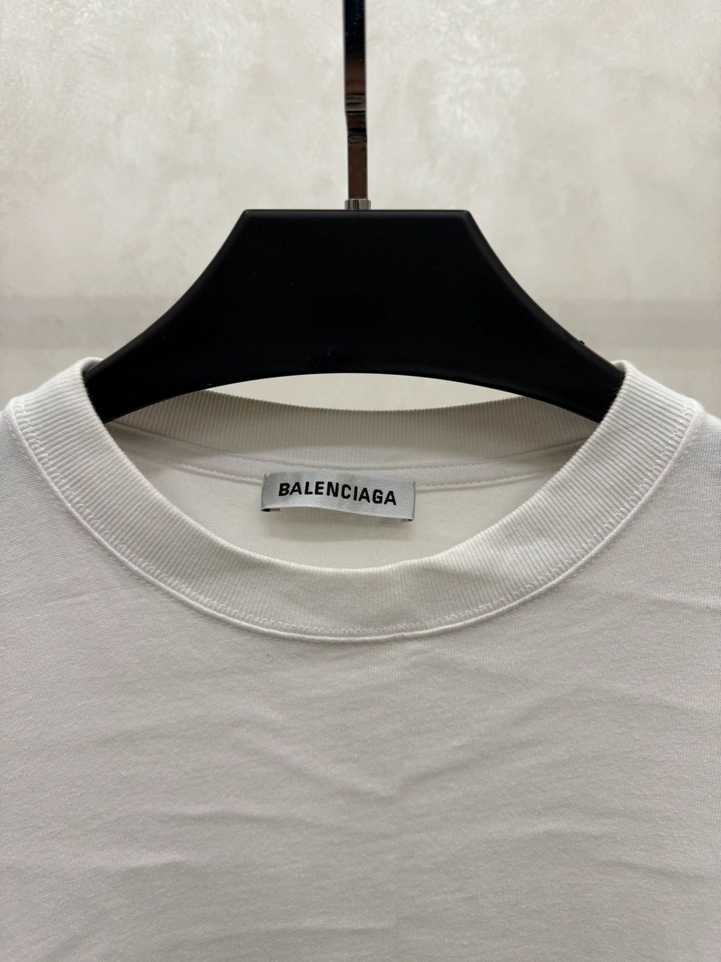 Balenciaga Balenciaga White Email Symbol Short Sleeve Size US XS / EU 42 / 0 - 3 Thumbnail