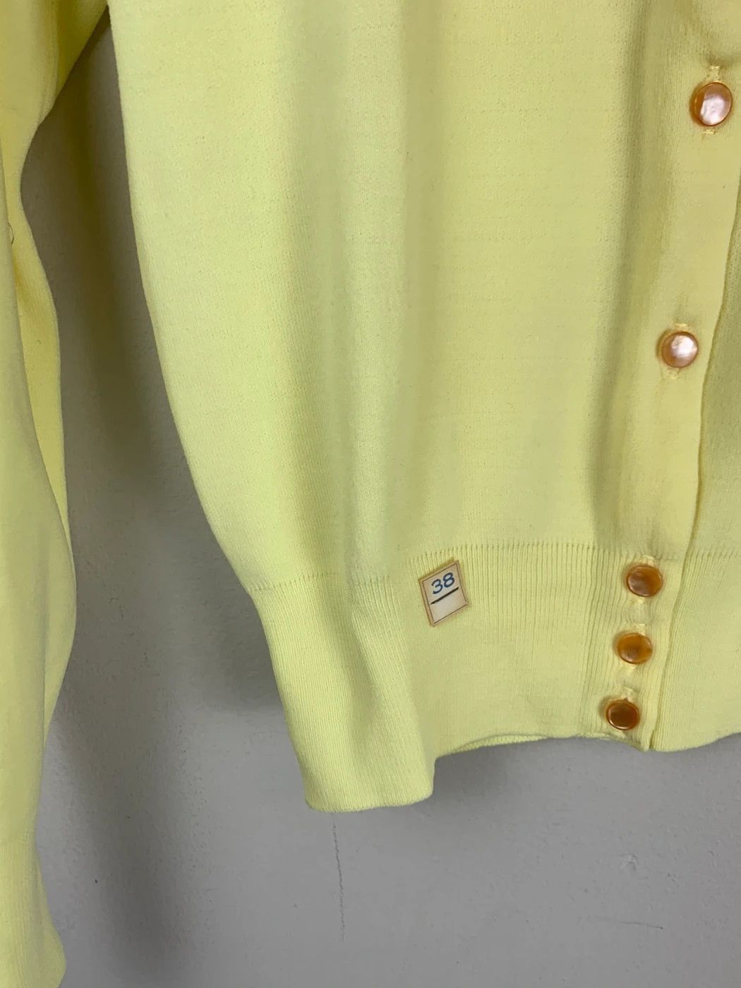 Vintage Vintage 1960s Distressed Knit Cardigan Size US XS / EU 42 / 0 - 3 Thumbnail