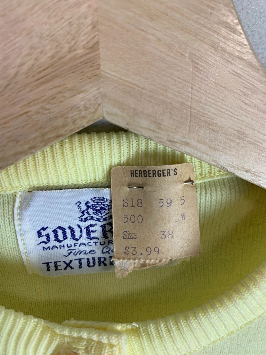 Vintage Vintage 1960s Distressed Knit Cardigan Size US XS / EU 42 / 0 - 2 Thumbnail