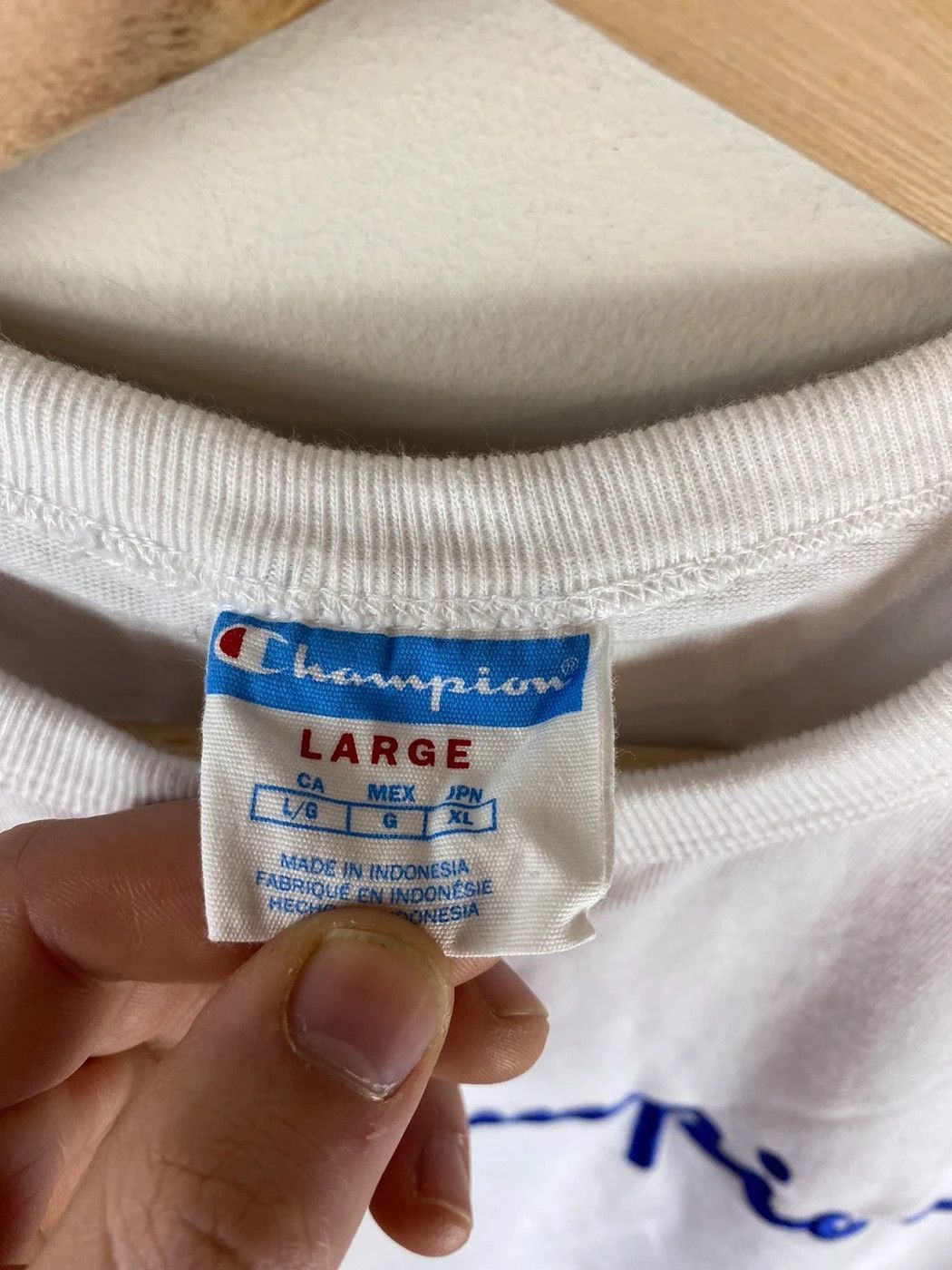 Champion × Vintage Vintage Champion Embroidered Logo T-Shirt Size US L / EU 52-54 / 3 - 3 Thumbnail