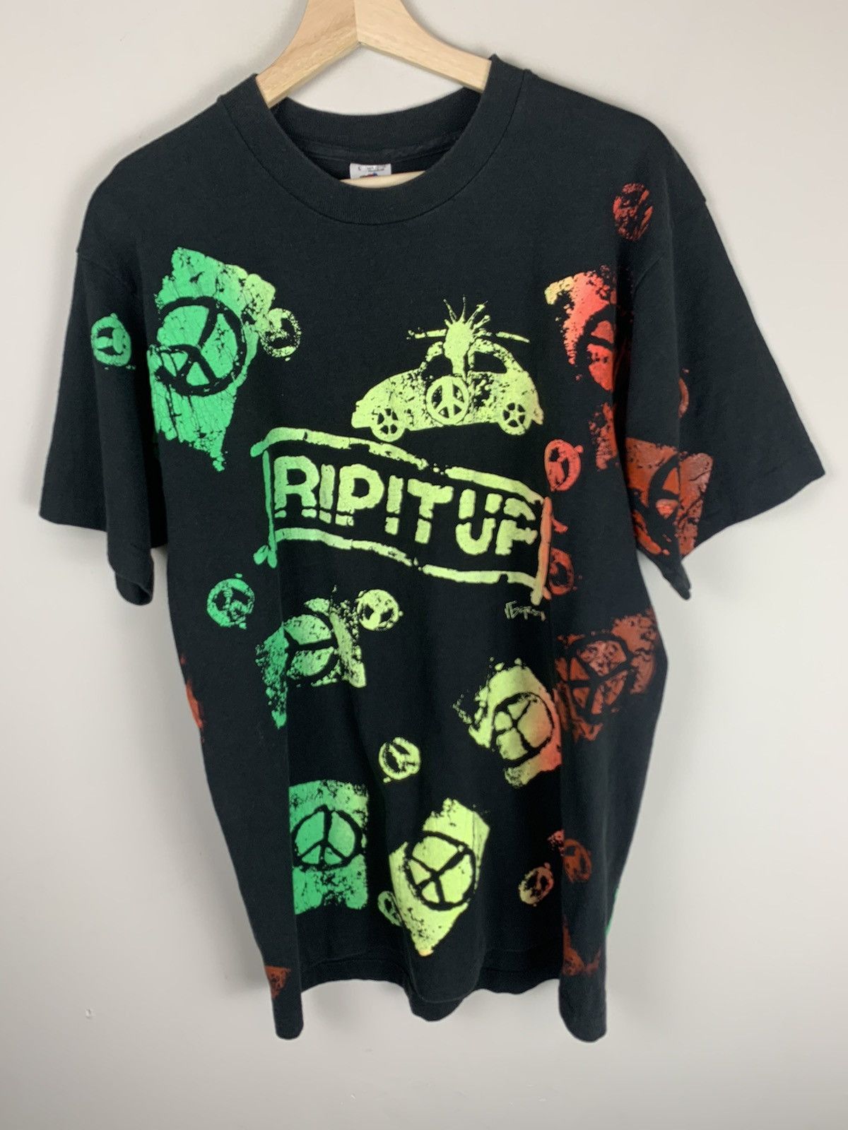 Vintage Vintage Rip It Up Overprint T-Shirt Size US L / EU 52-54 / 3 - 3 Thumbnail