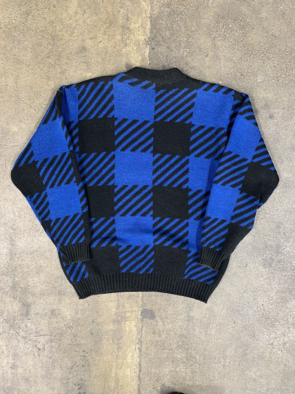 Vintage Vintage Blue Black Check Knit Sweater Size US L / EU 52-54 / 3 - 2 Thumbnail