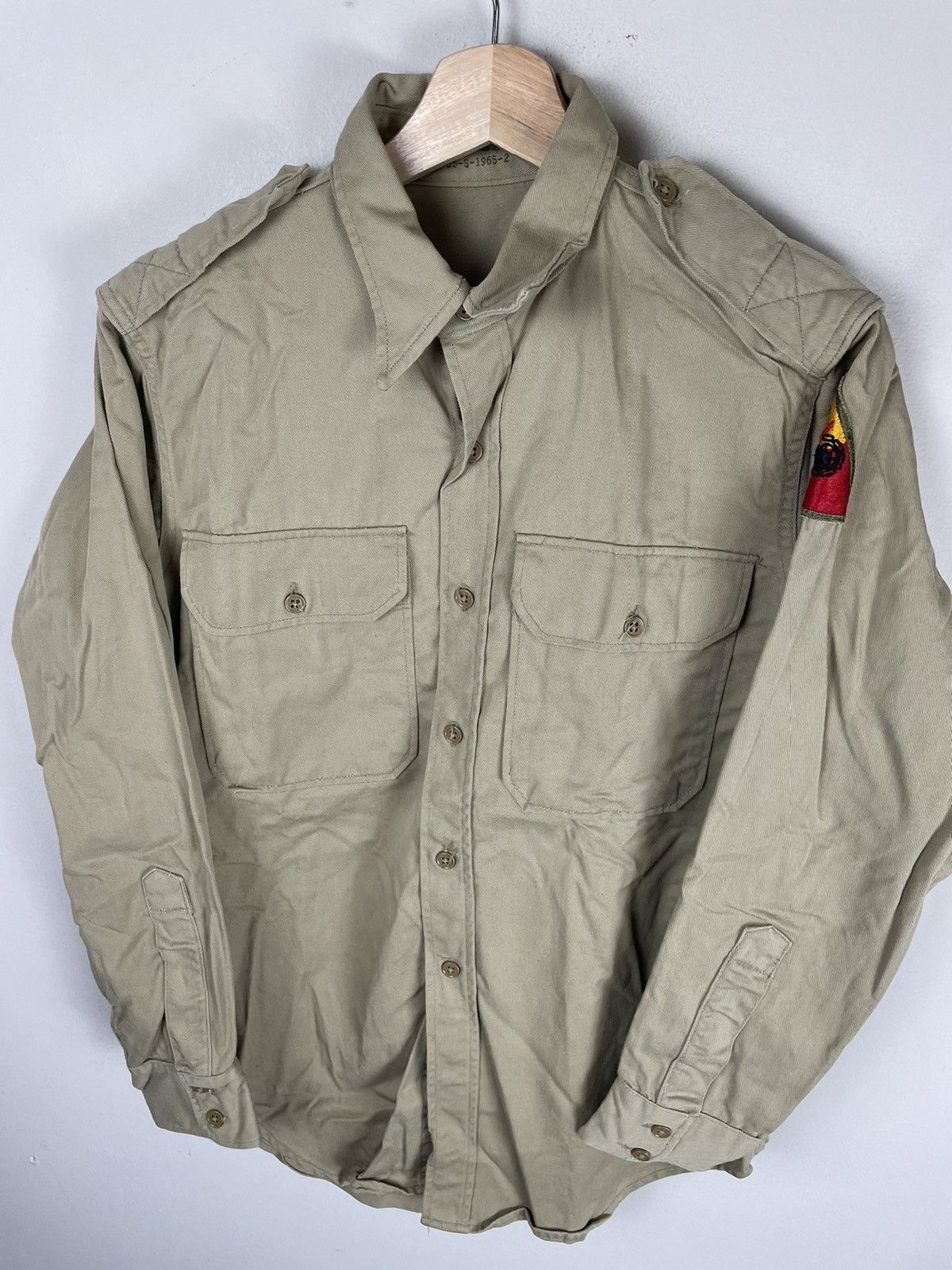 Vintage Vintage 1970s 5th Armored Division Army Field Shirt Size US S / EU 44-46 / 1 - 3 Thumbnail