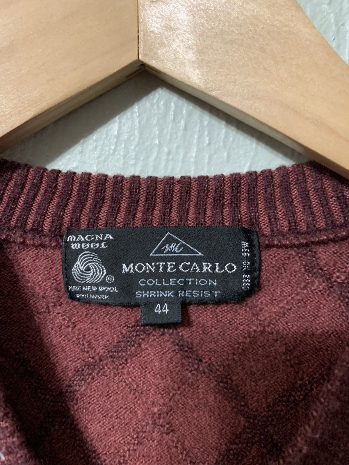 Vintage Vintage Maroon Chain Link Flag Hit Knit Sweater Size US S / EU 44-46 / 1 - 2 Thumbnail