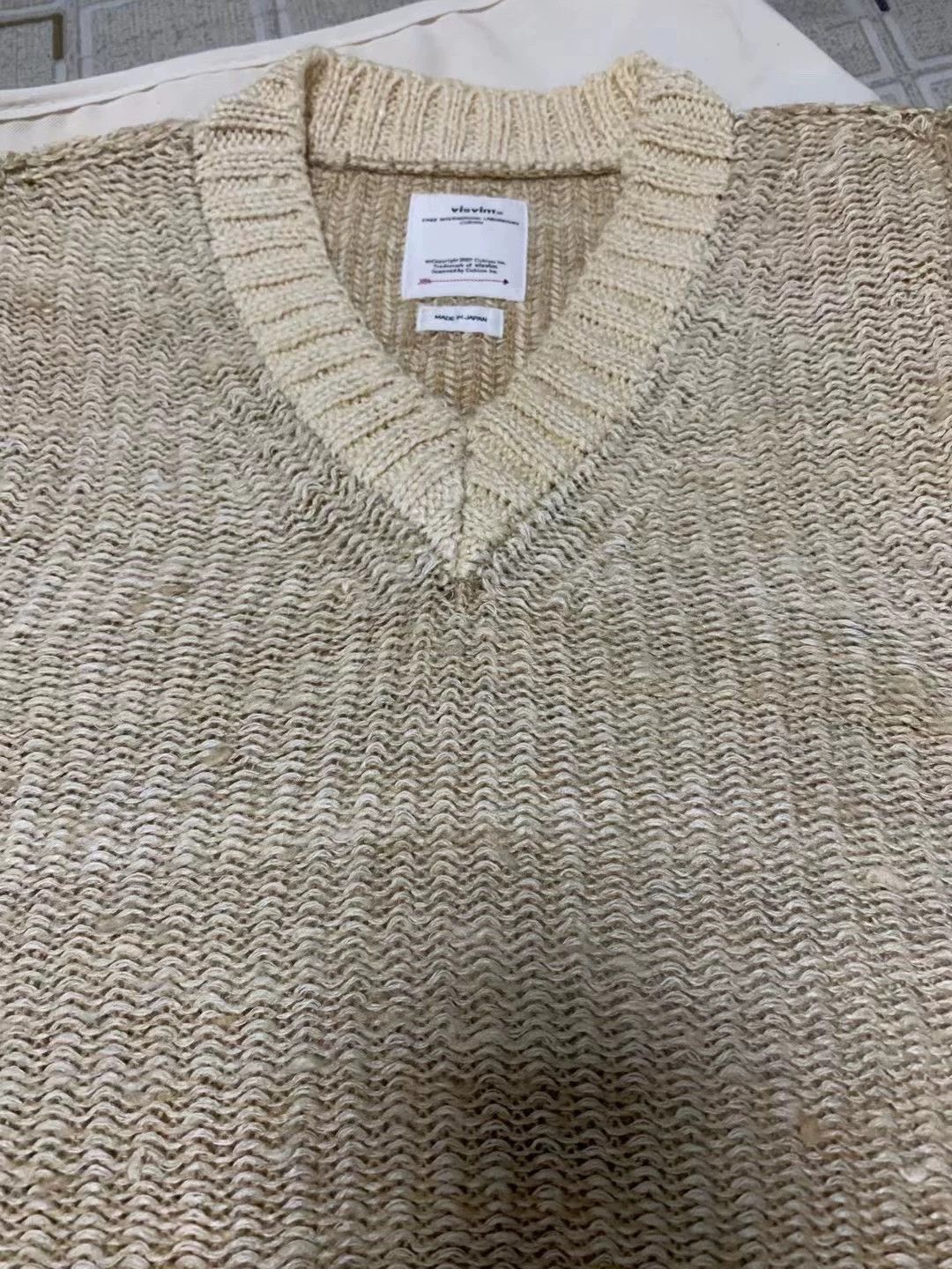 Visvim VISVIM 20ss tussar slik v-neck vest���s/l��� Size US S / EU 44-46 / 1 - 3 Thumbnail