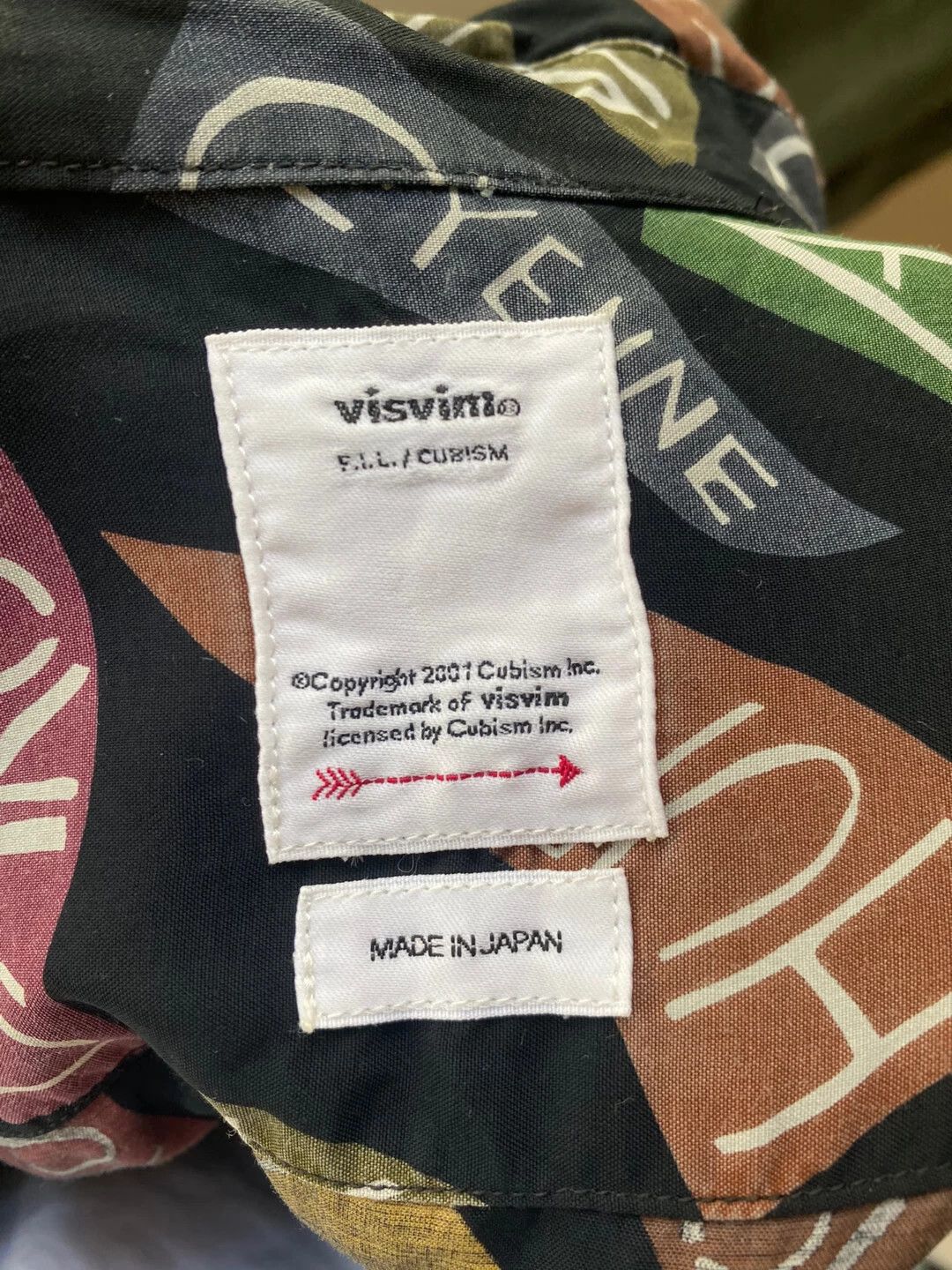 Visvim visvim 2019ss rayon black floral shirt Size US L / EU 52-54 / 3 - 5 Thumbnail