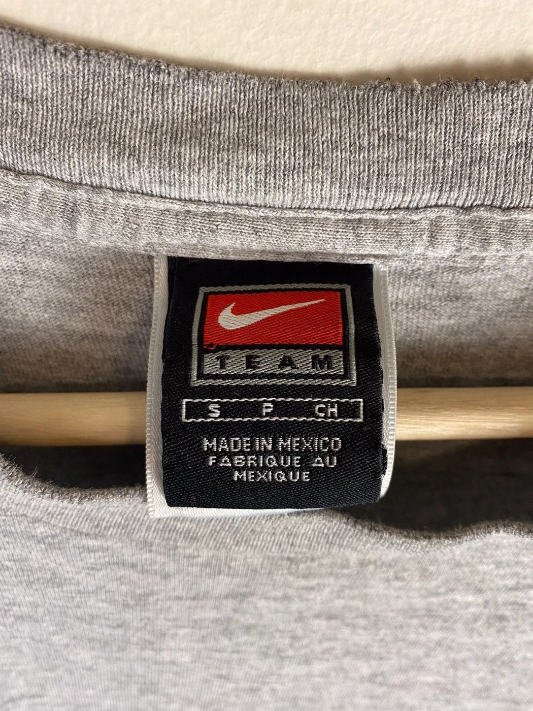 Nike × Vintage Vintage Nike Iowa T-Shirt Size US S / EU 44-46 / 1 - 3 Thumbnail