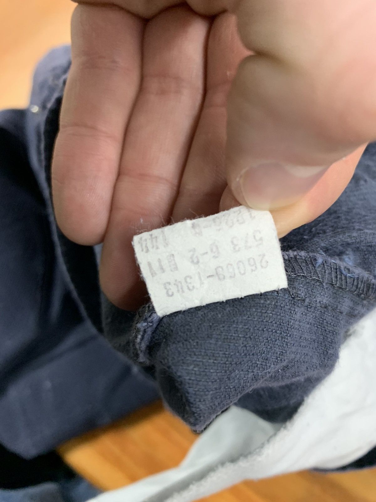 Jean × Levi's × Vintage Vintage 1980s White Tab Levi’s Corduroy Pants Size US 26 / EU 42 - 5 Thumbnail