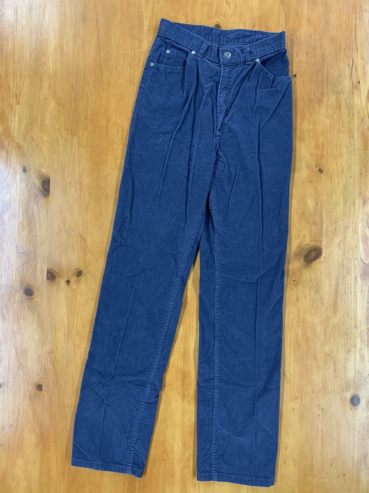 Jean × Levi's × Vintage Vintage 1980s White Tab Levi’s Corduroy Pants Size US 26 / EU 42 - 4 Thumbnail