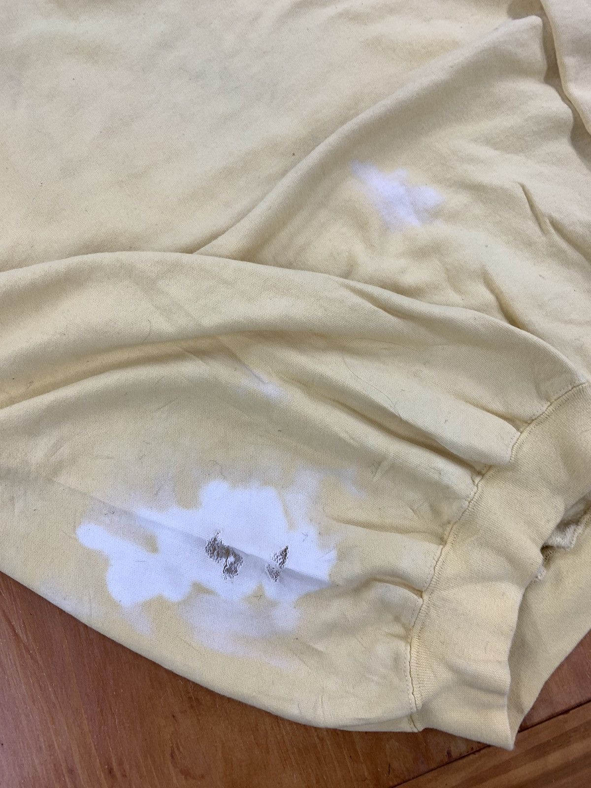 Vintage Vintage Crewneck Heavy Distressed Blank Yellow Crewneck Size US XL / EU 56 / 4 - 3 Thumbnail