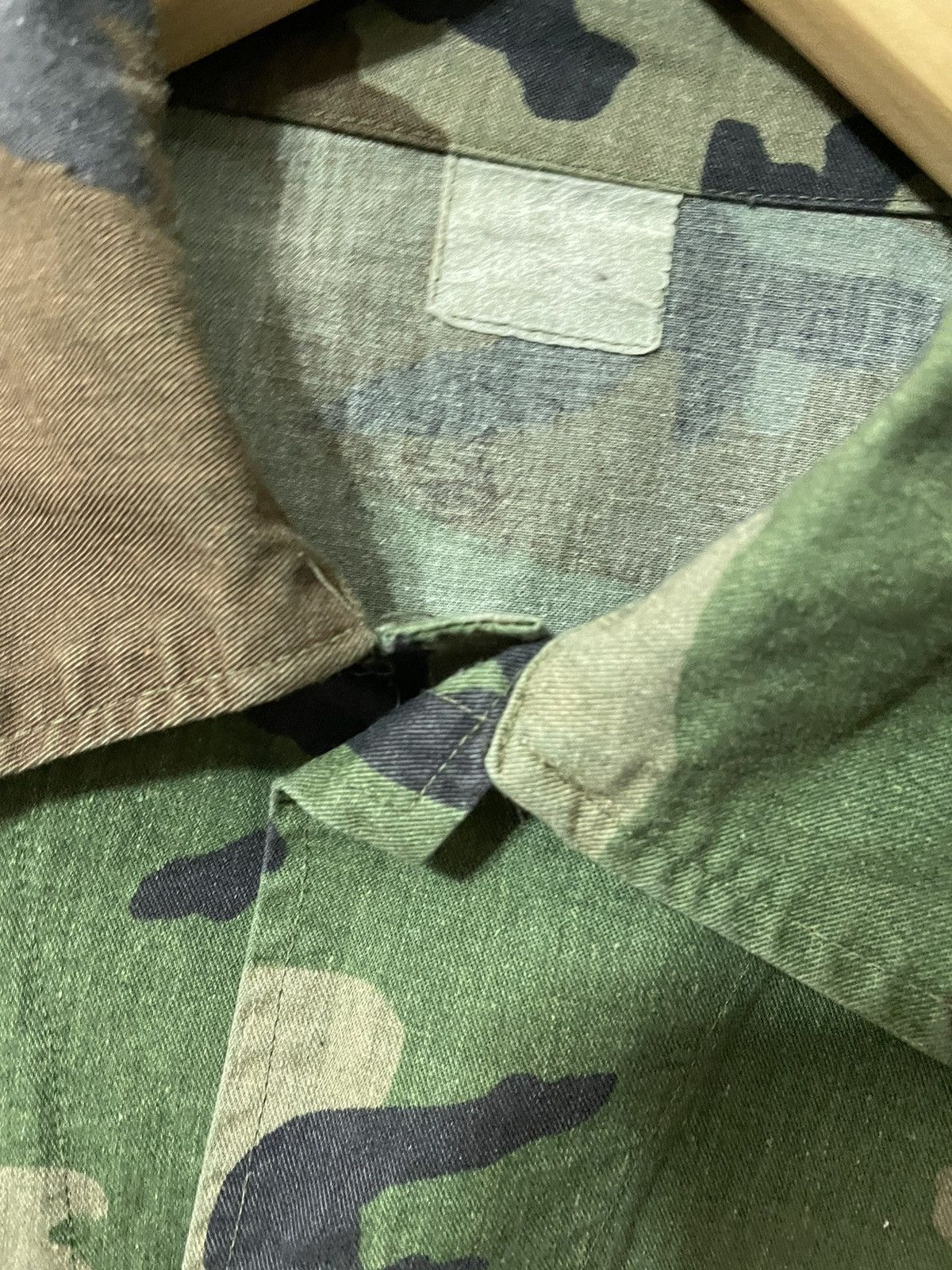 Vintage Vintage Woodland 1980s Army Modified Fatigue Shirt Size US L / EU 52-54 / 3 - 5 Thumbnail