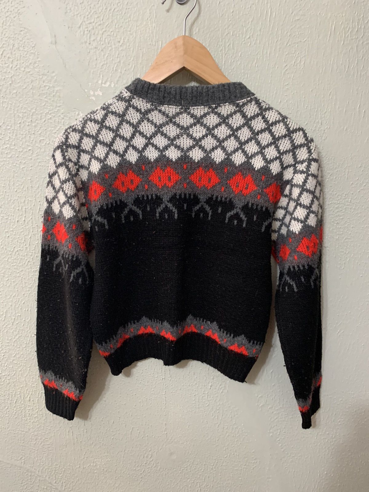 Vintage Vintage 70s Red Band Grid Knit Sweater Size US S / EU 44-46 / 1 - 3 Thumbnail
