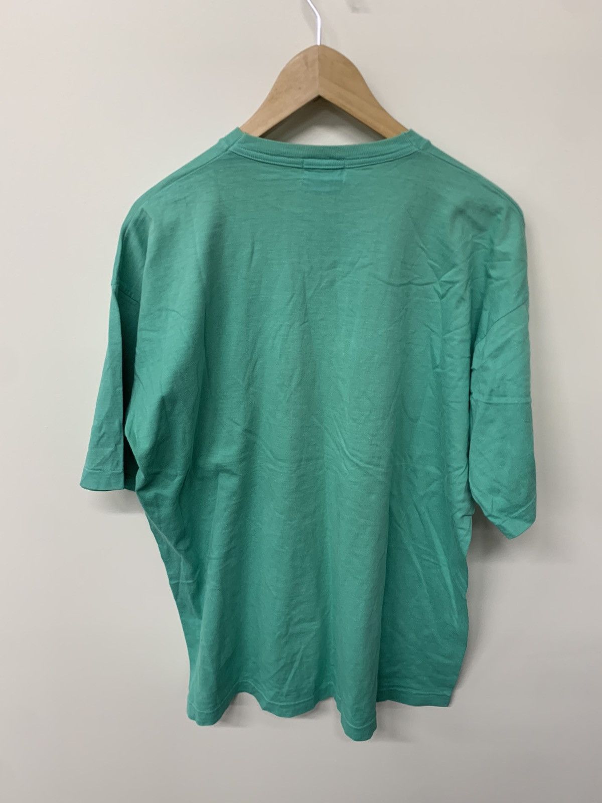 Vintage Vintage 90s Union Bay Oval Embroider Logo Tee Size US XL / EU 56 / 4 - 2 Thumbnail