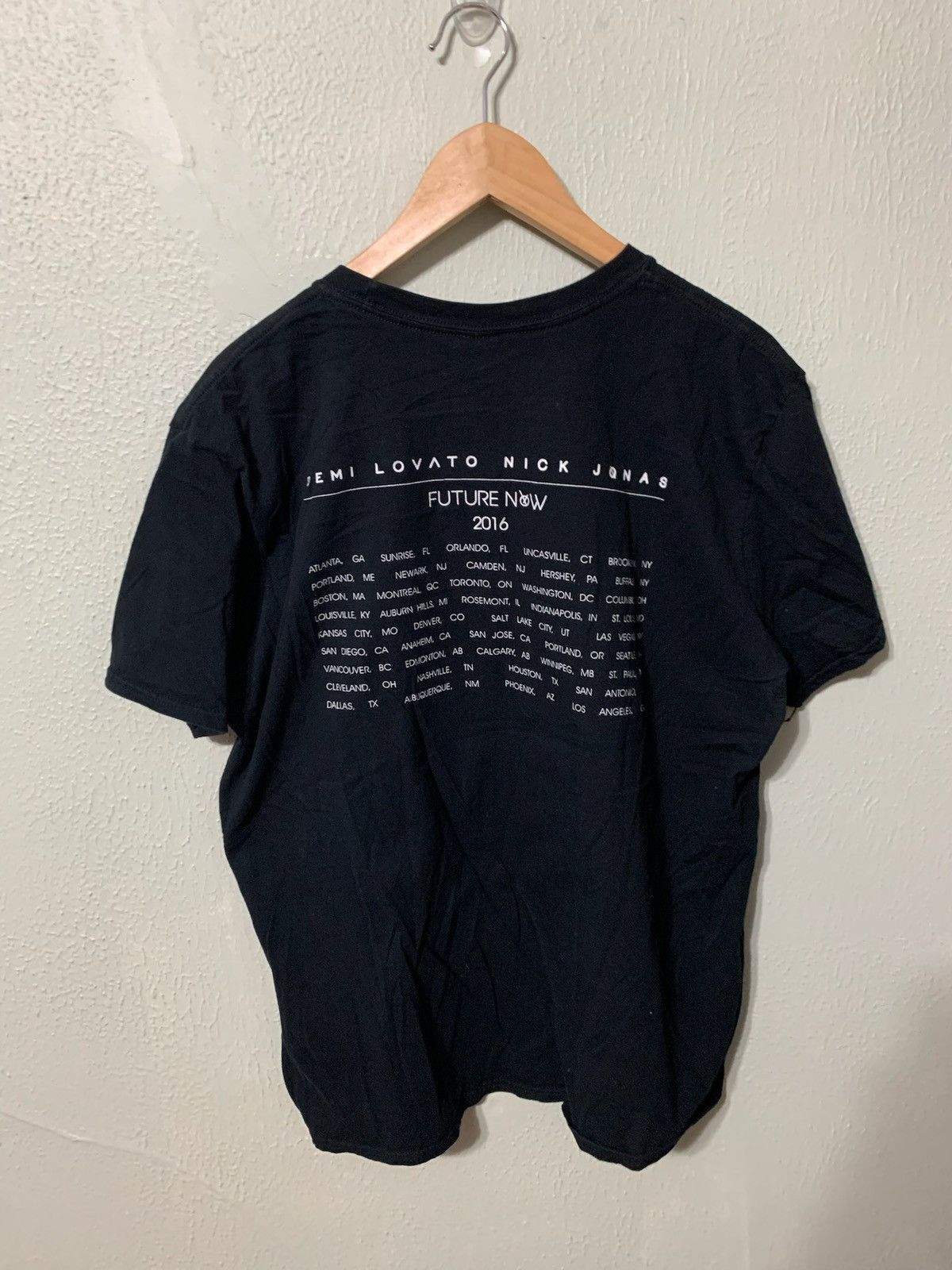 Band Tees × Vintage Vintage Demi Lovato Nick Jonas Tour Tee Size US XL / EU 56 / 4 - 4 Thumbnail