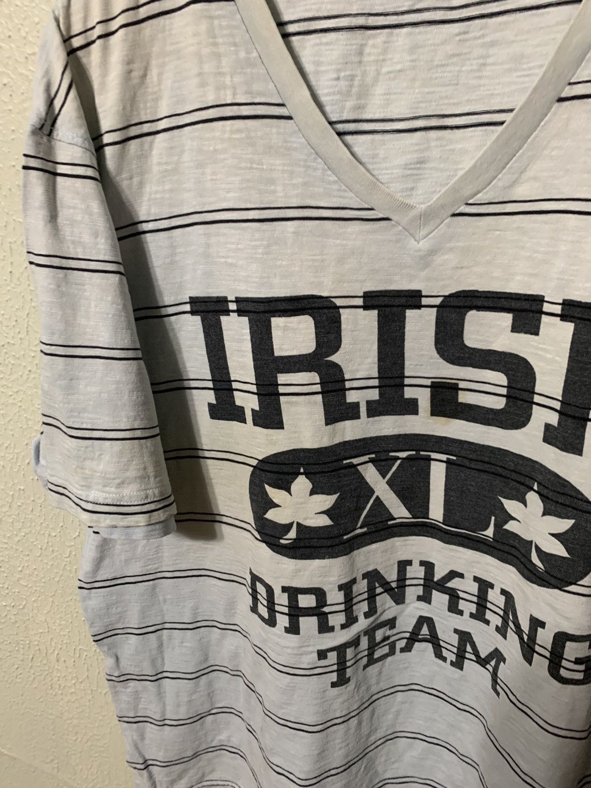 Vintage Vintage Irish Drinking Team Tee Size US XL / EU 56 / 4 - 2 Thumbnail