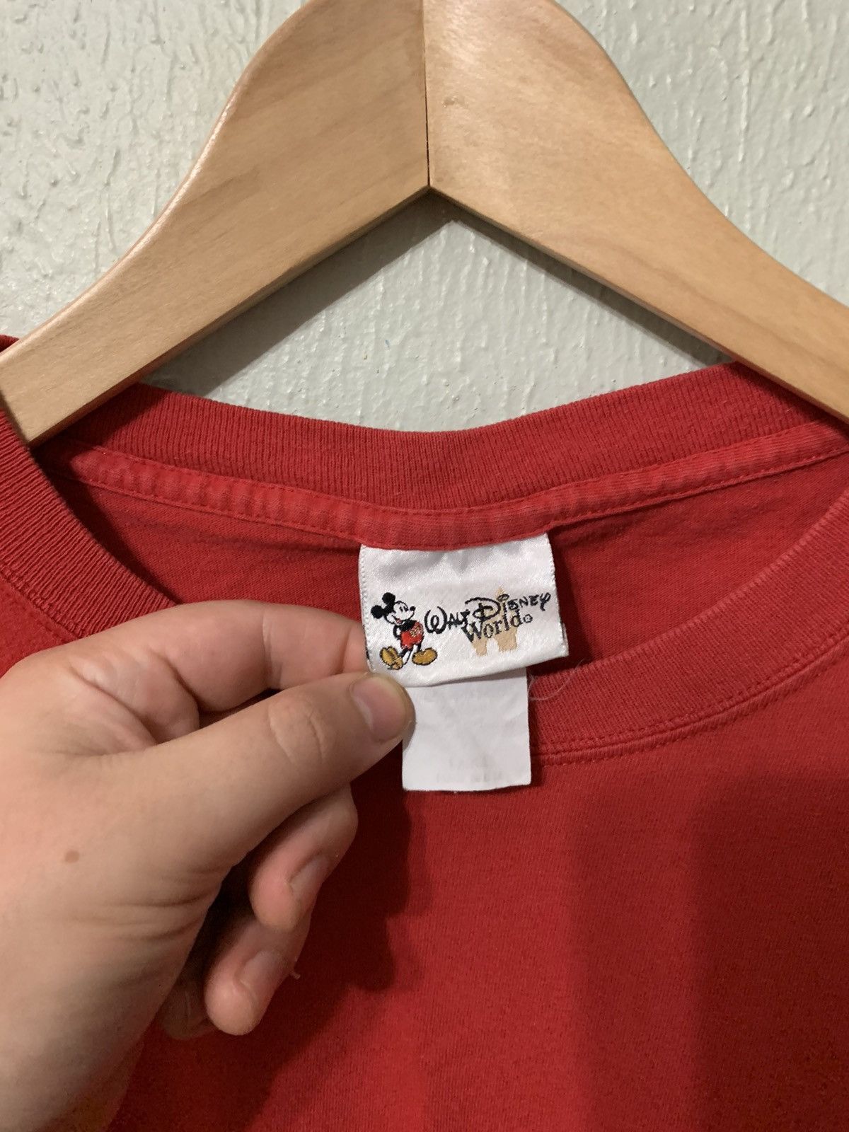 Vintage Vintage Mickey Mouse Silhouette Pocket Hit Tee Size US L / EU 52-54 / 3 - 4 Thumbnail