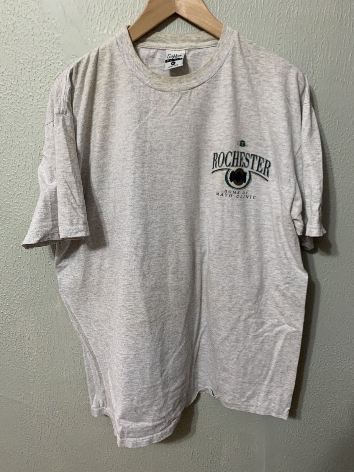 Vintage Vintage Mayo Clinic Rochester Tee Size US XL / EU 56 / 4 - 2 Thumbnail