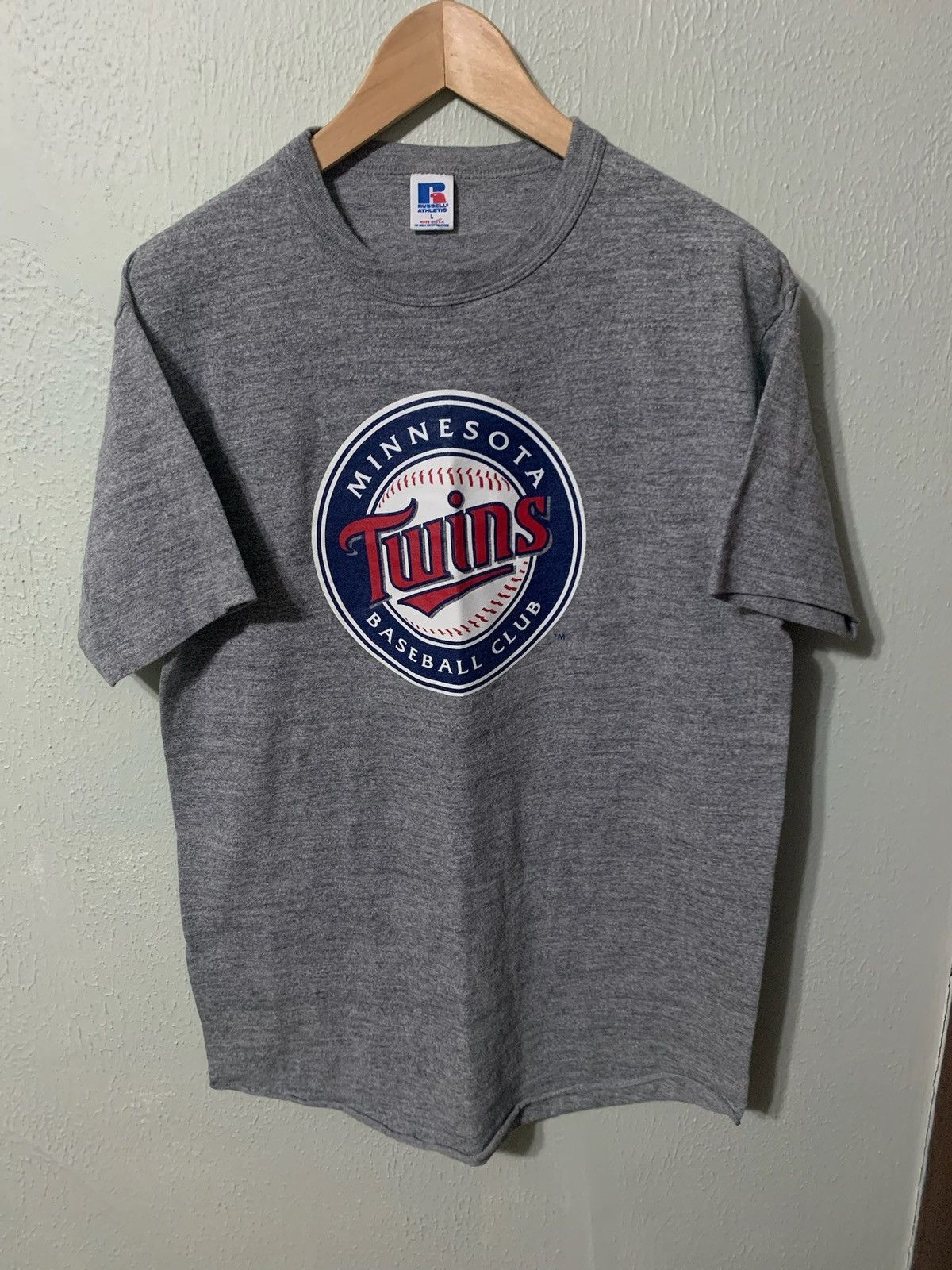 Vintage Vintage Russell Athletic Minnesota Twins T-Shirt Size US M / EU 48-50 / 2 - 1 Thumbnail