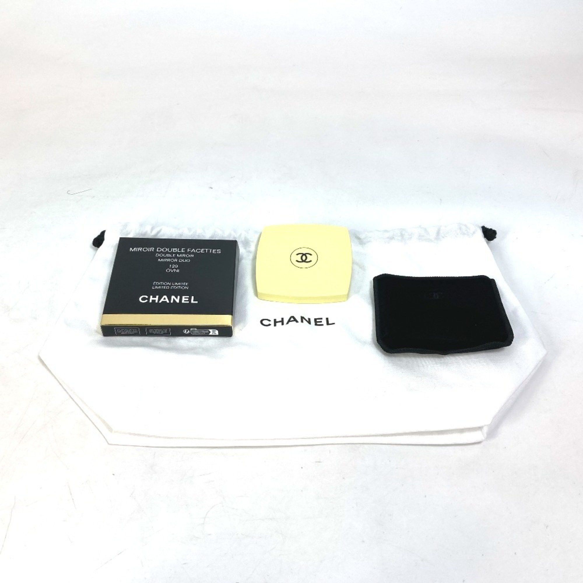 Chanel CHANEL 138065 CC Coco Mark Miroir Double Facet Compact Mirror Plastic Ovny 129 Yellow Size ONE SIZE - 6 Thumbnail