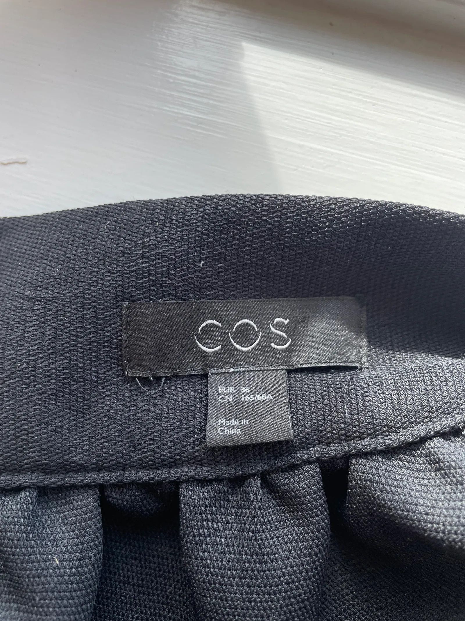 Cos Cos Skirt Size 26" / US 2 / IT 38 - 2 Thumbnail