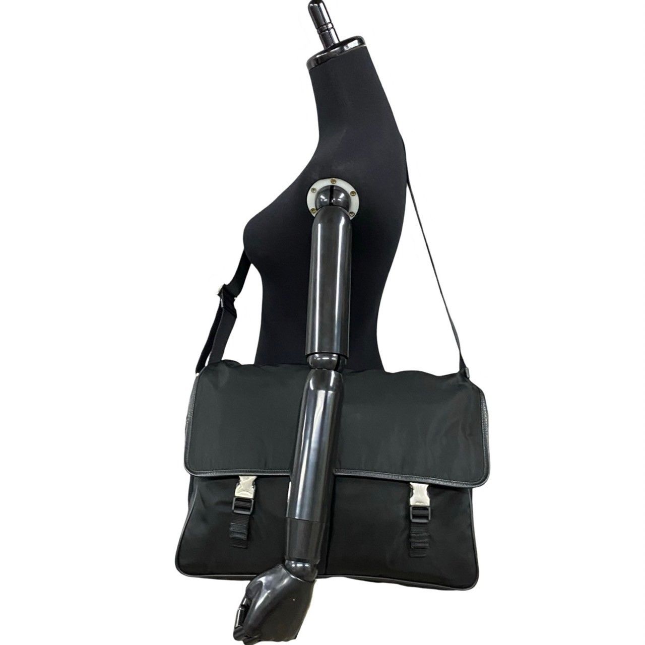 Prada Prada Tessuto Messenger Bag Canvas Crossbody Bag in Very Good Condition Size ONE SIZE - 2 Thumbnail
