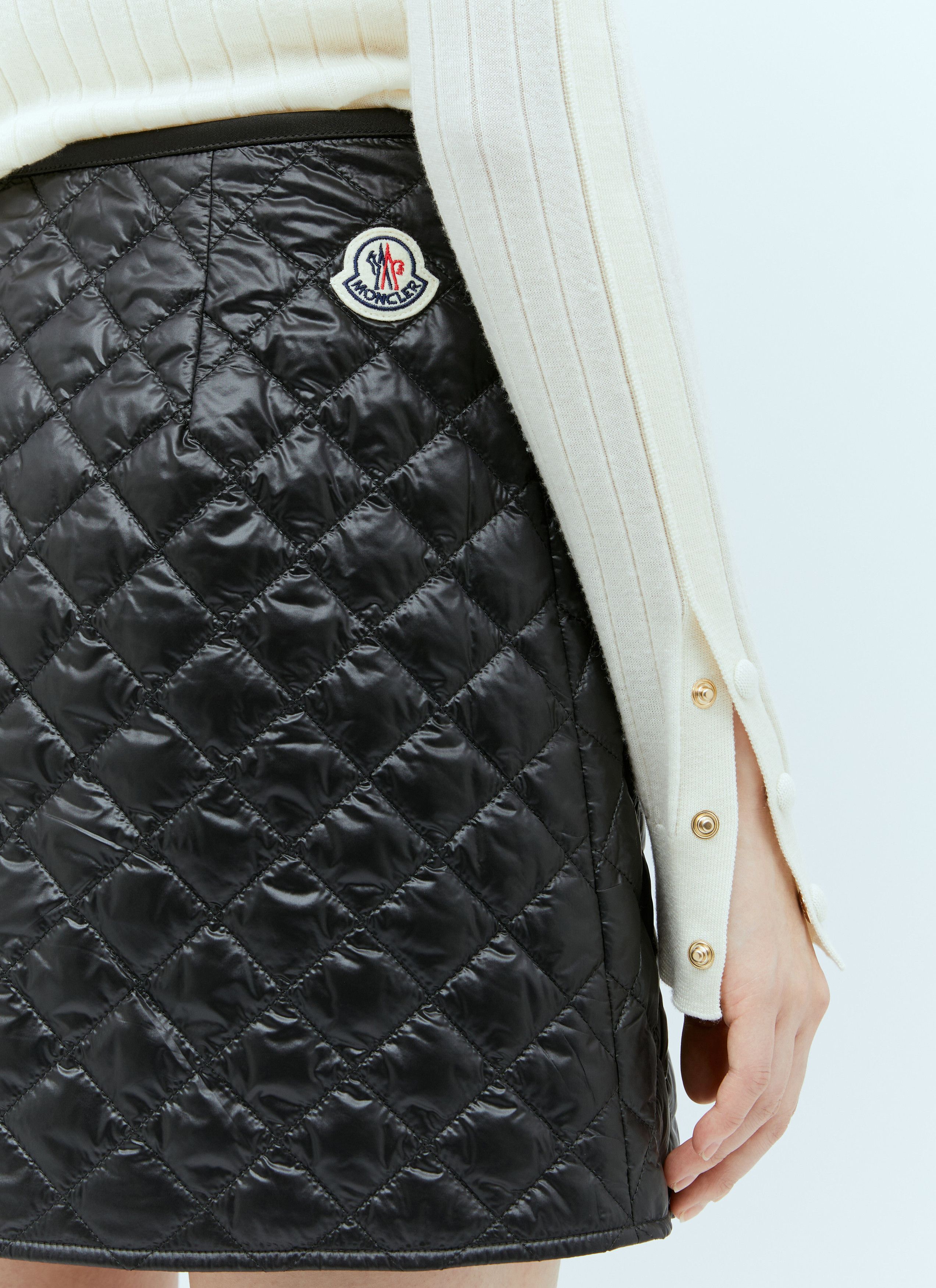 Moncler Quilted Mini Skirt Size 26" / US 2 / IT 38 - 4 Thumbnail