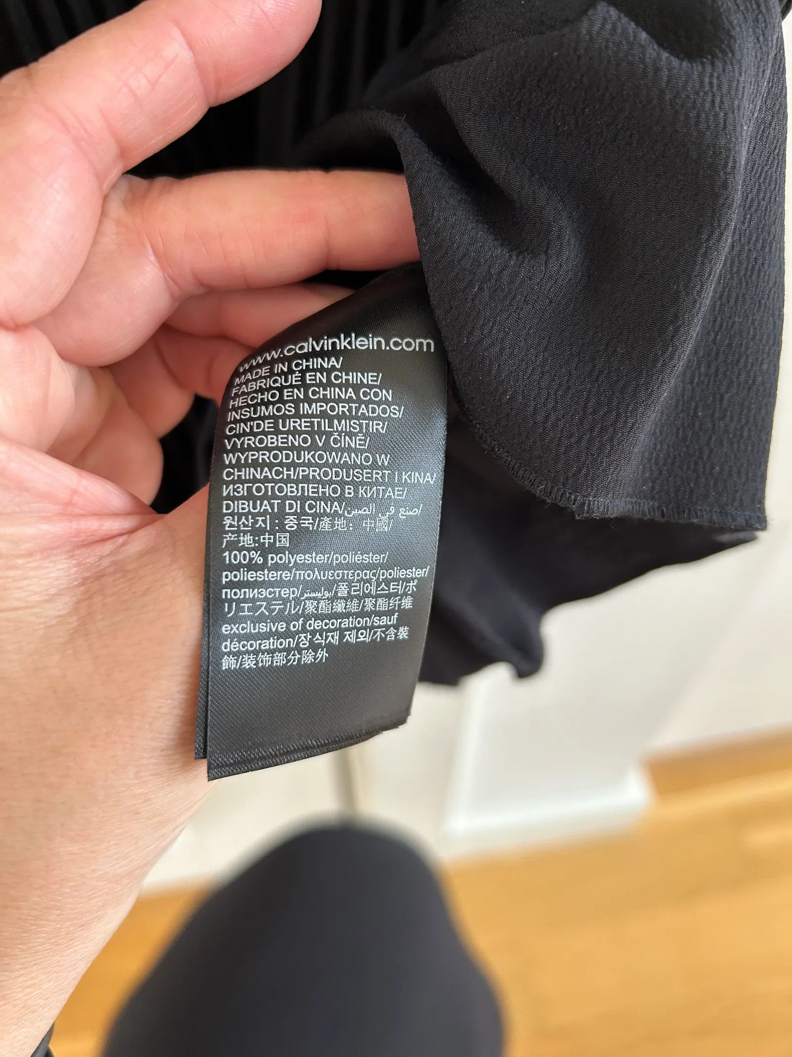 Calvin Klein Calvin Klein Skirt Size 26" / US 2 / IT 38 - 2 Thumbnail