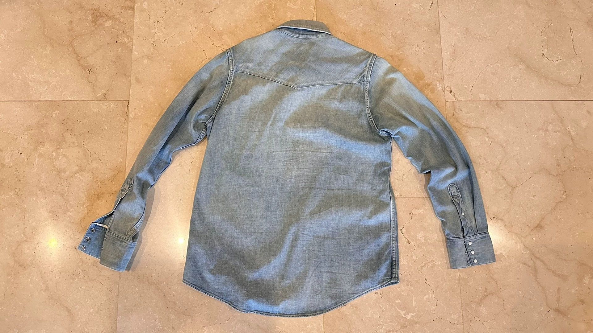 Visvim VISVIM washed denim shirt Size US M / EU 48-50 / 2 - 2 Thumbnail