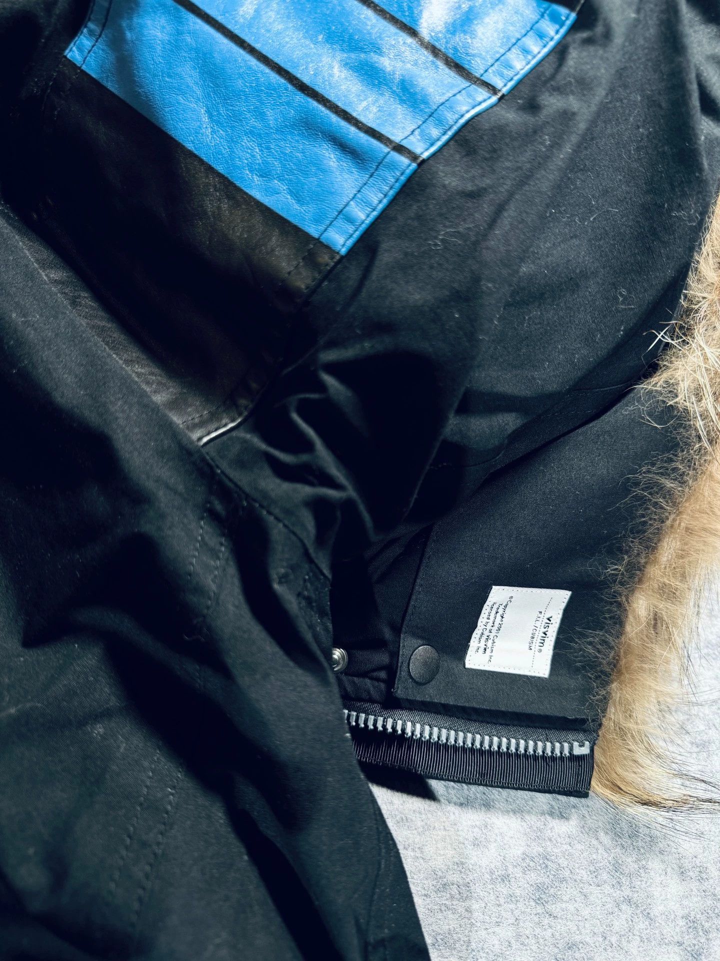 visvim valdez down coat gore-tex