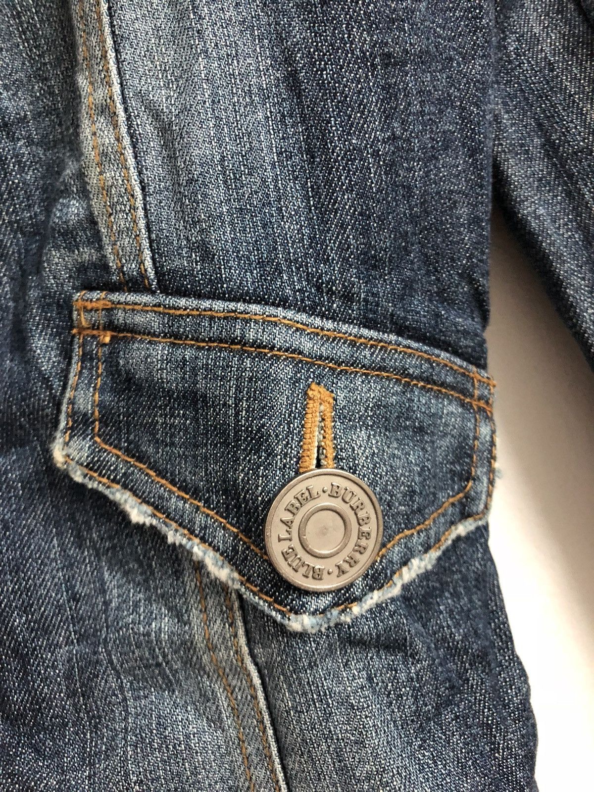 Burberry BURBERRY Blue Label Denim Jacket Size US S / EU 44-46 / 1 - 3 Thumbnail