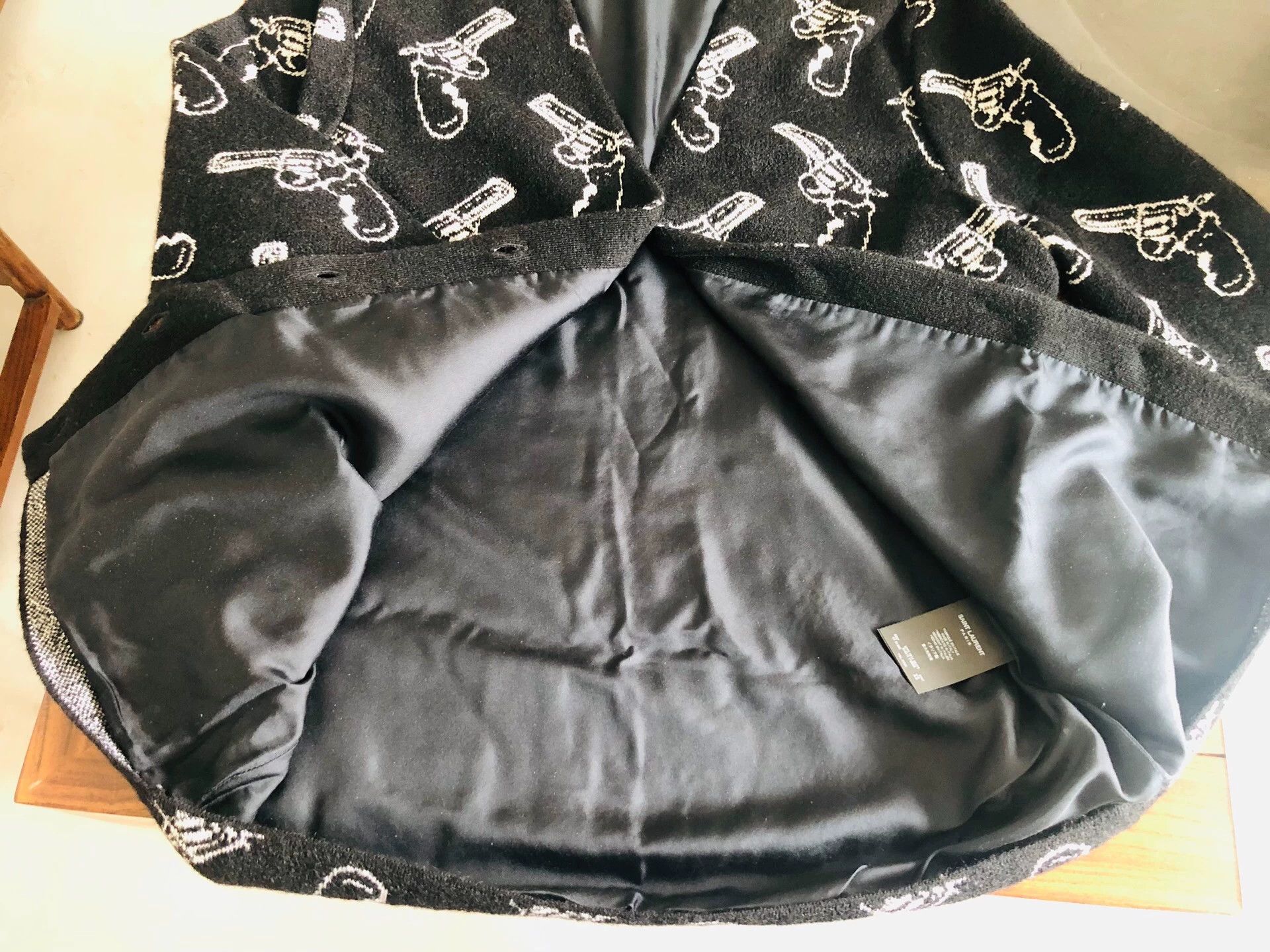 Saint Laurent Paris Saint Laurent Paris Pistol printed sweater Size US XS / EU 42 / 0 - 5 Thumbnail