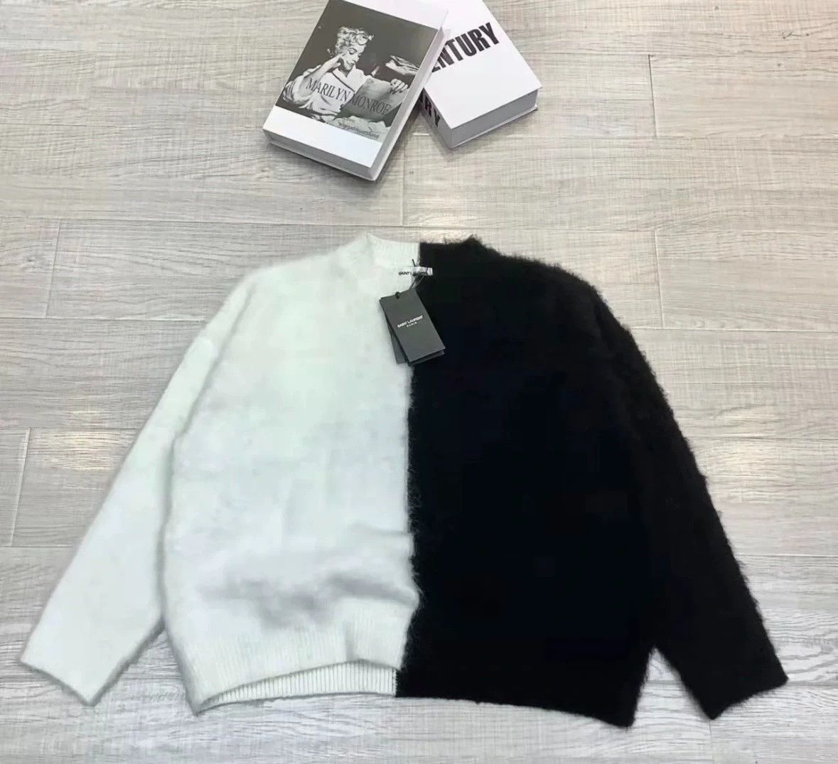 Saint Laurent Paris Saint Laurent Paris Black and white wool sweater Size US S / EU 44-46 / 1 - 3 Thumbnail