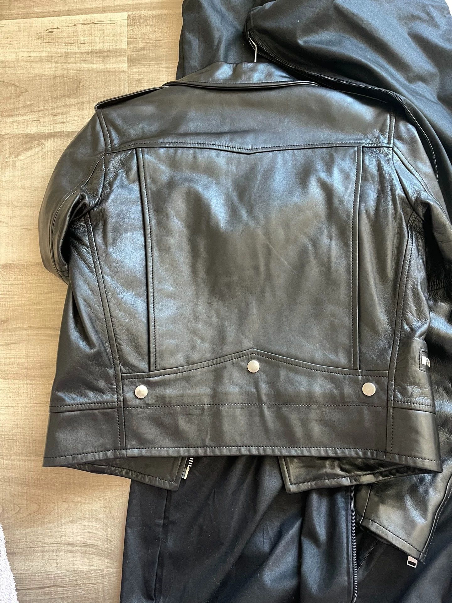Saint Laurent Paris Saint Laurent Paris Classic motorcycle jacket Size US S / EU 44-46 / 1 - 7 Thumbnail