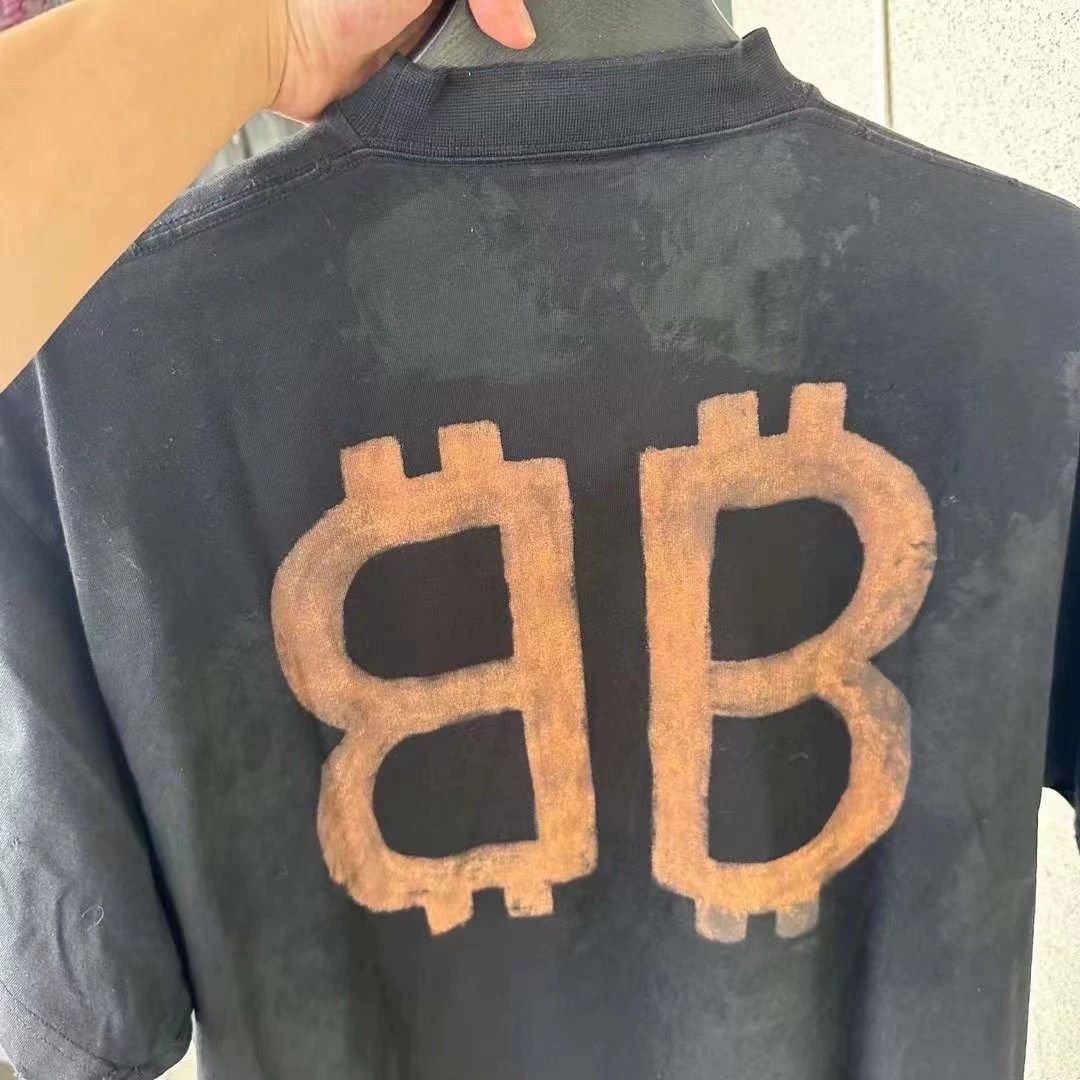 Balenciaga Balenciaga Bitcoin Short Sleeves Size US S / EU 44-46 / 1 - 5 Thumbnail