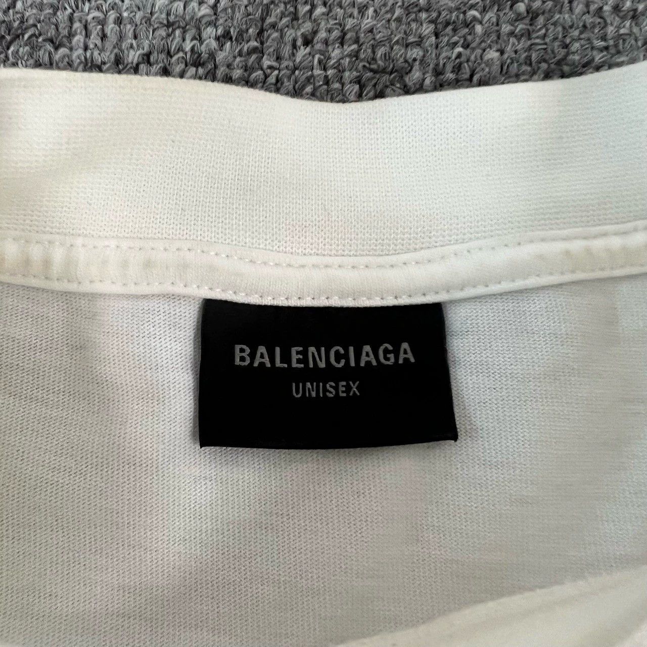 Balenciaga Balenciaga 24FW vintage logo short sleeved T-shirt Size US S / EU 44-46 / 1 - 5 Thumbnail