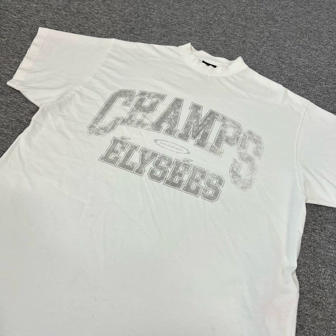 Balenciaga Balenciaga 24FW vintage logo short sleeved T-shirt Size US S / EU 44-46 / 1 - 3 Thumbnail