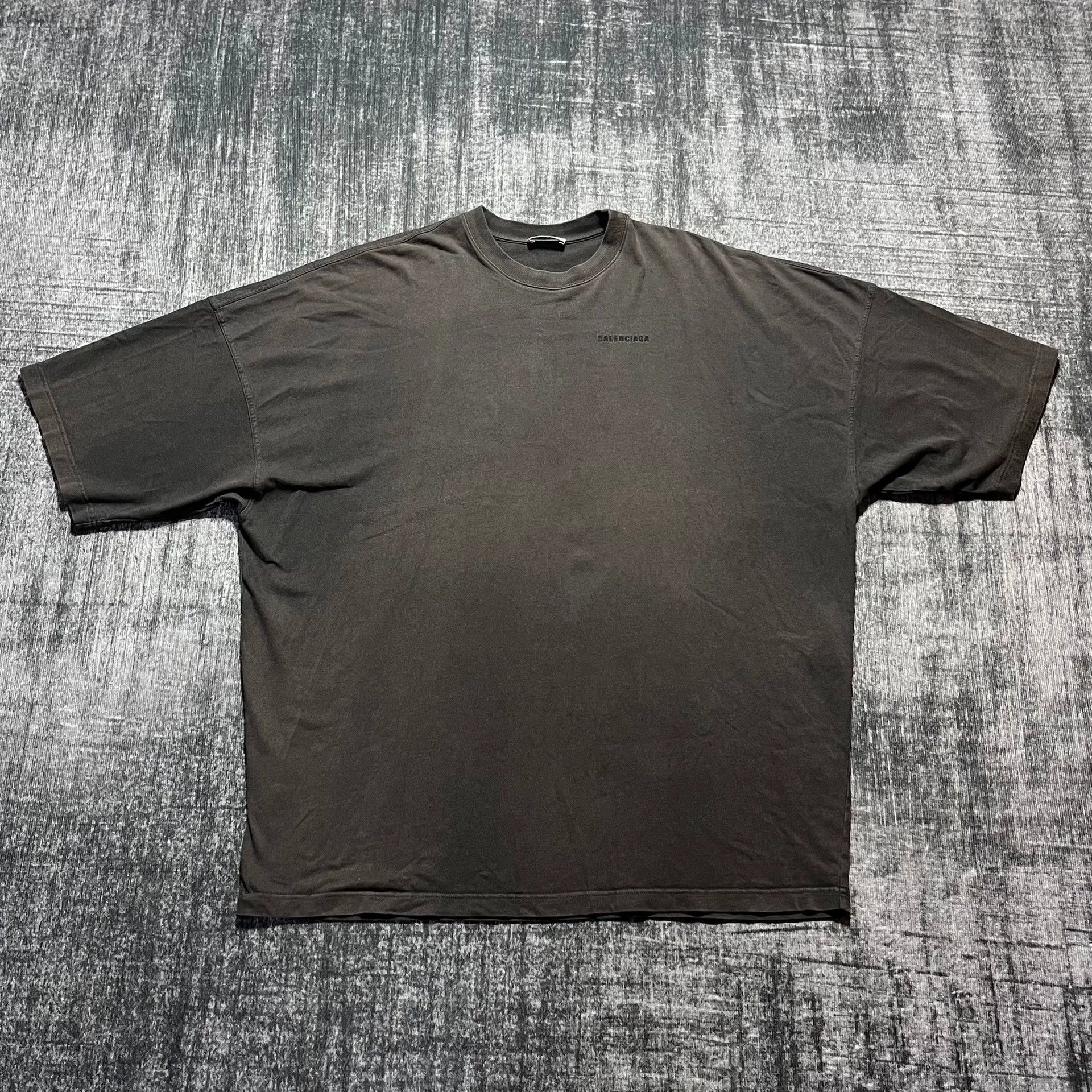 Balenciaga Balenciaga Zongzi color washed and used, embroidered logo front and back short sleeved T-shirt Size US S / EU 44-46 / 1 - 2 Thumbnail