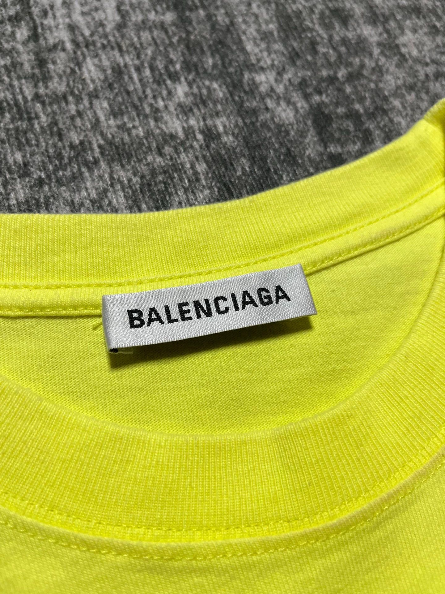 Balenciaga Balenciaga Yellow Crew Front and Rear Logo Short Sleeve T-shirt Size US XS / EU 42 / 0 - 4 Thumbnail