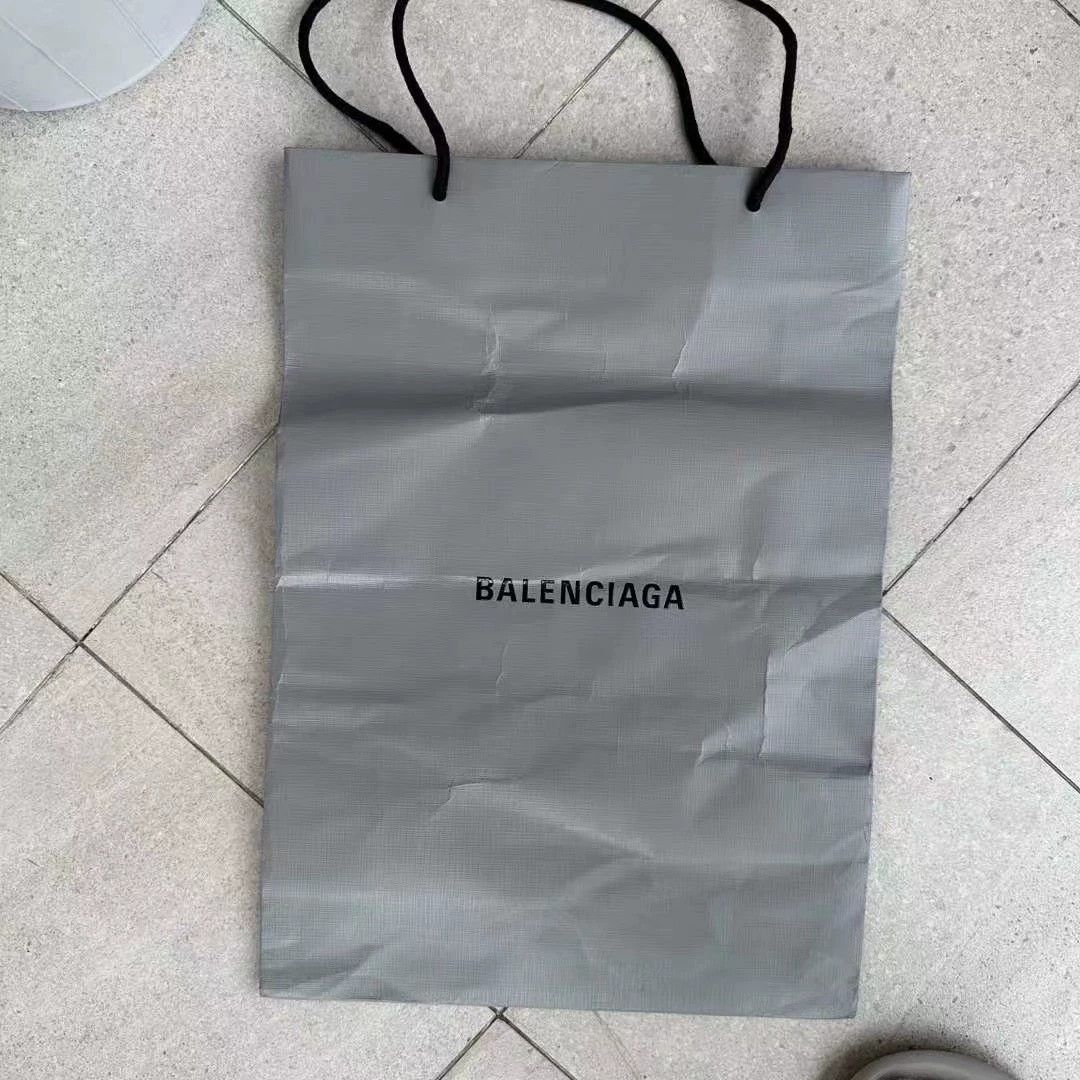 Balenciaga Balenciaga khaki distressed short sleeved shirt with large holes Size US S / EU 44-46 / 1 - 5 Thumbnail