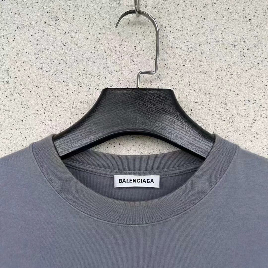 Balenciaga Balenciaga portrait short sleeved shirt Size US M / EU 48-50 / 2 - 2 Thumbnail